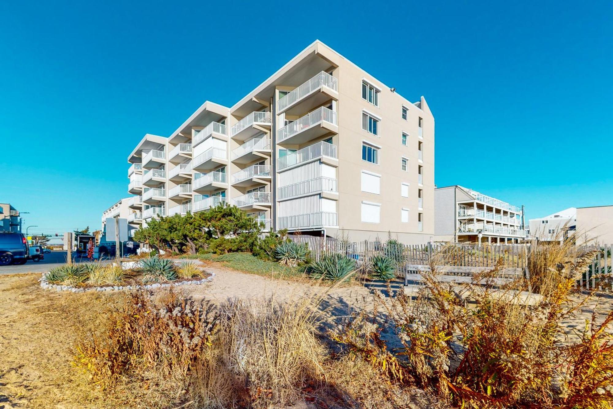 Jamaican Sunshine Ocean City Room photo